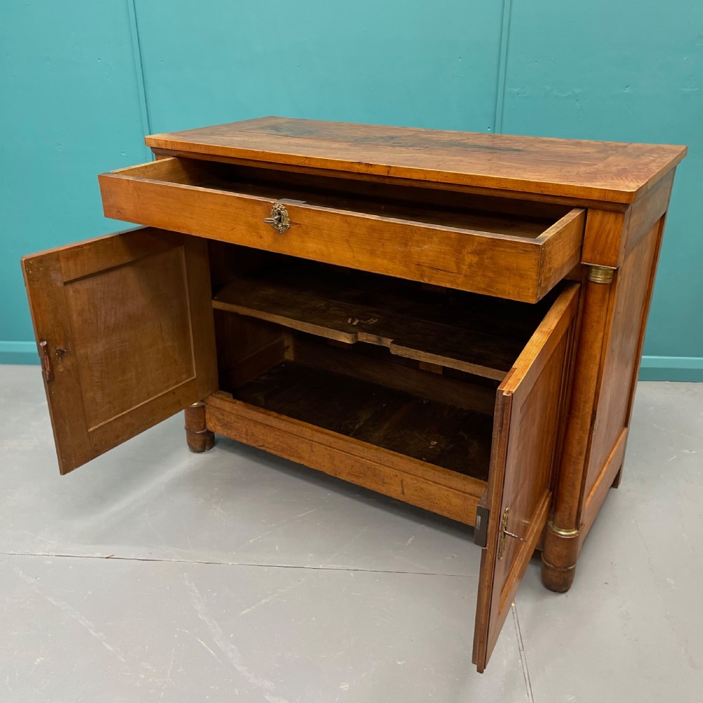 French 18th century pear wood buffet sideboard View VIII