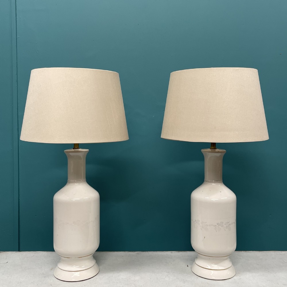 Pair of ceramic lamps 
