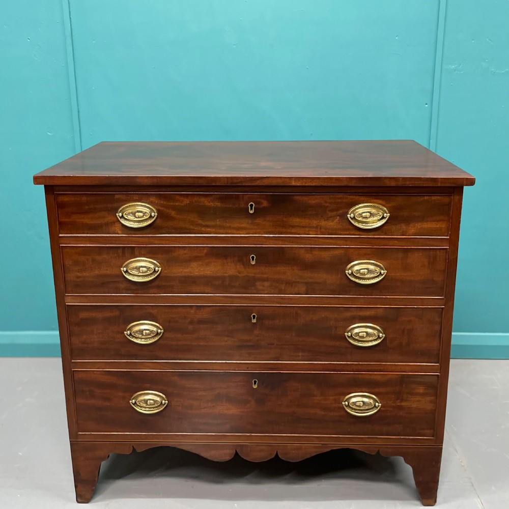 Regency mahogany chest of drawers  View II