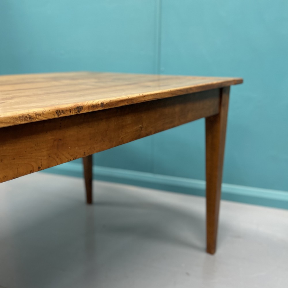 Large 19th century French farmhouse table View VII