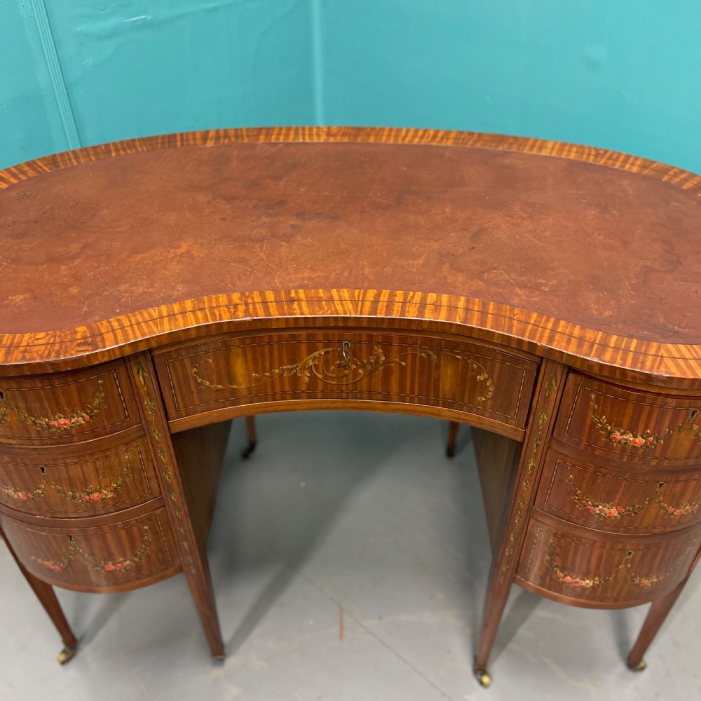 Satinwood kidney desk with original painted decoration View IV