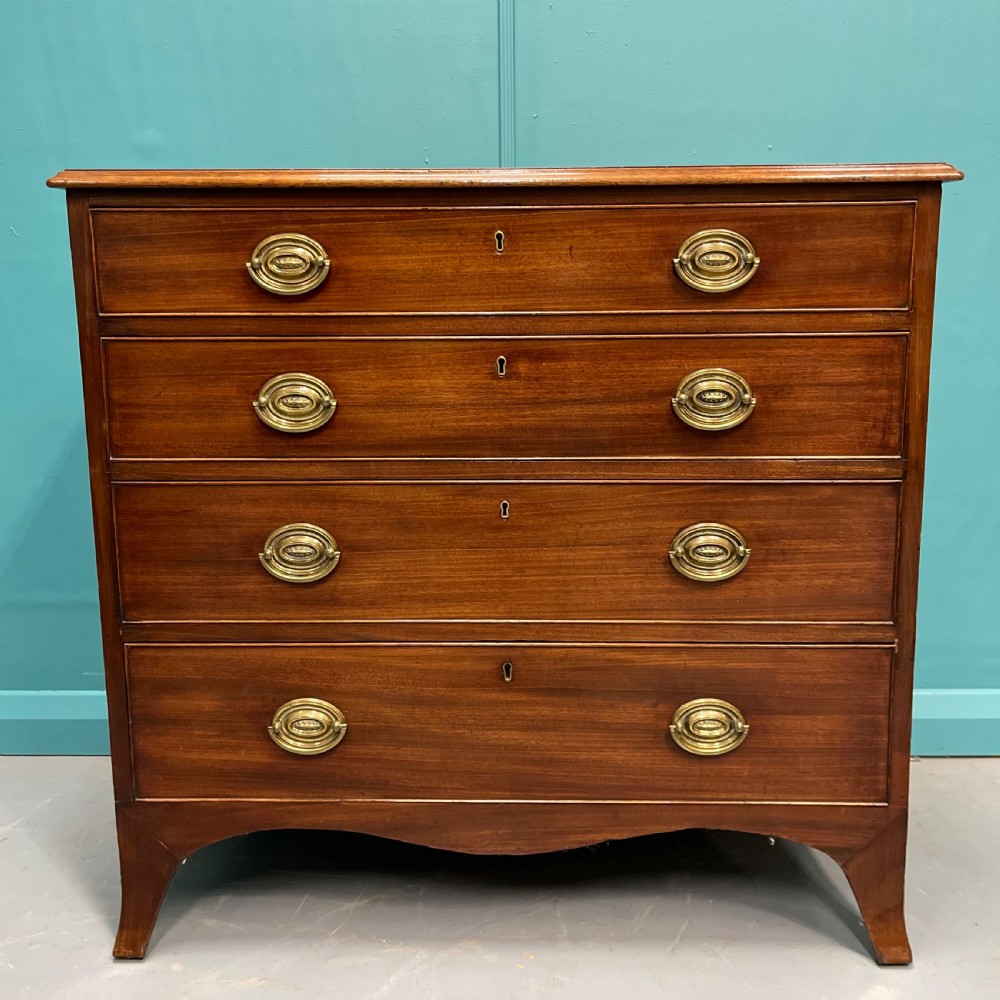 Small Regency mahogany chest of drawers  View II