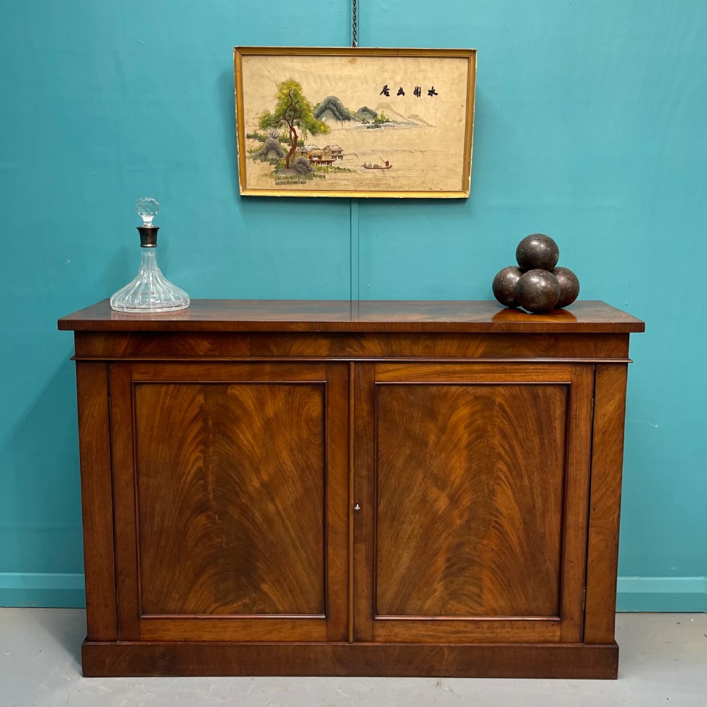 William IV mahogany two door cabinet  View VII