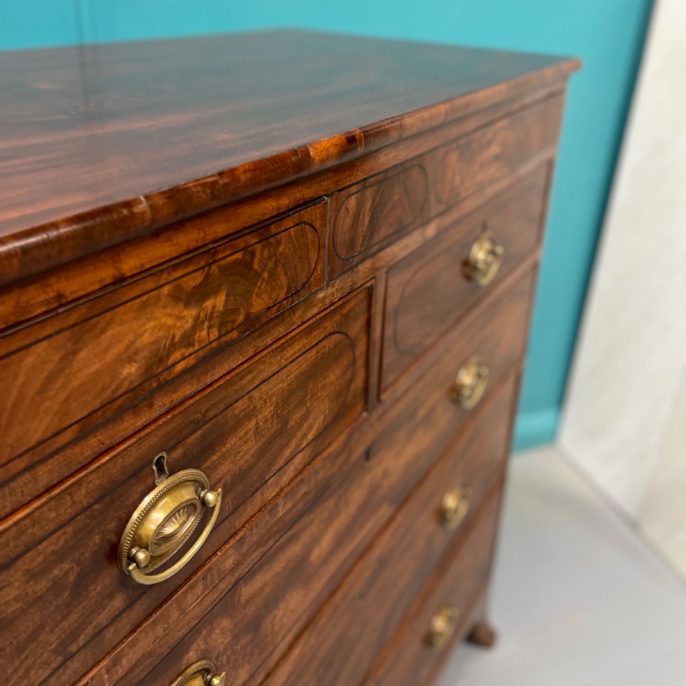 Georgian chest of drawers with hidden drawers View III