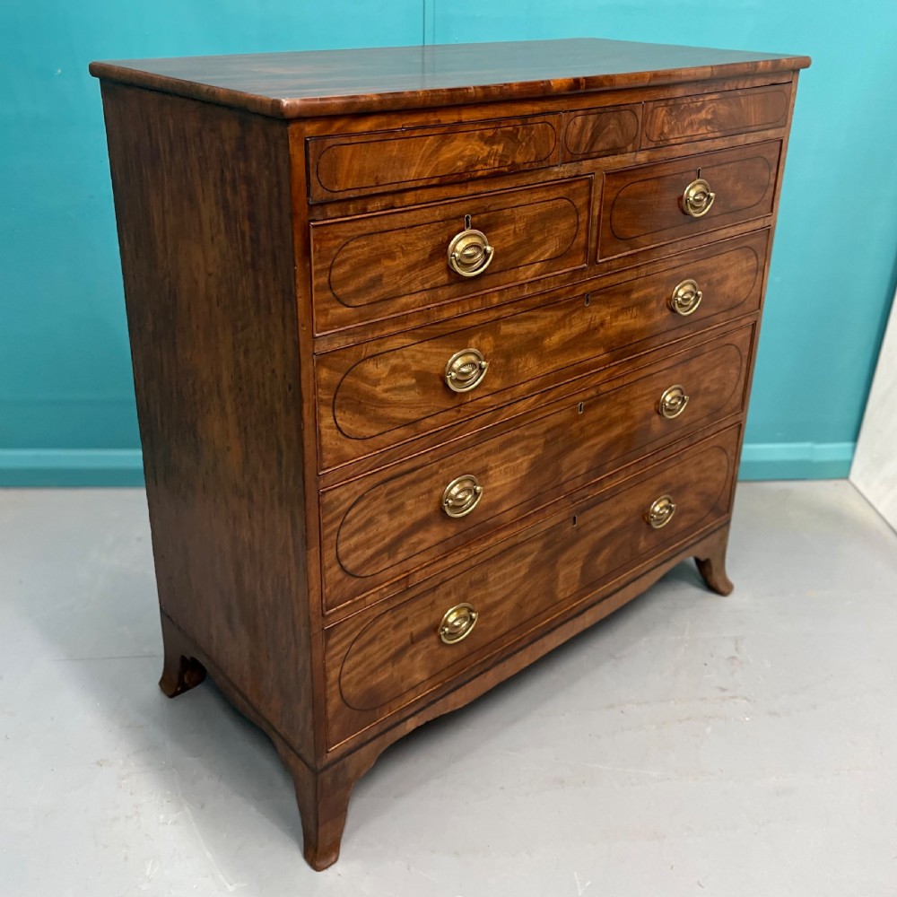 Georgian chest of drawers with hidden drawers View VI