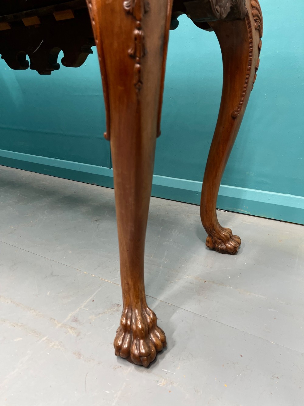Large marble top console table on Lions feet View VI