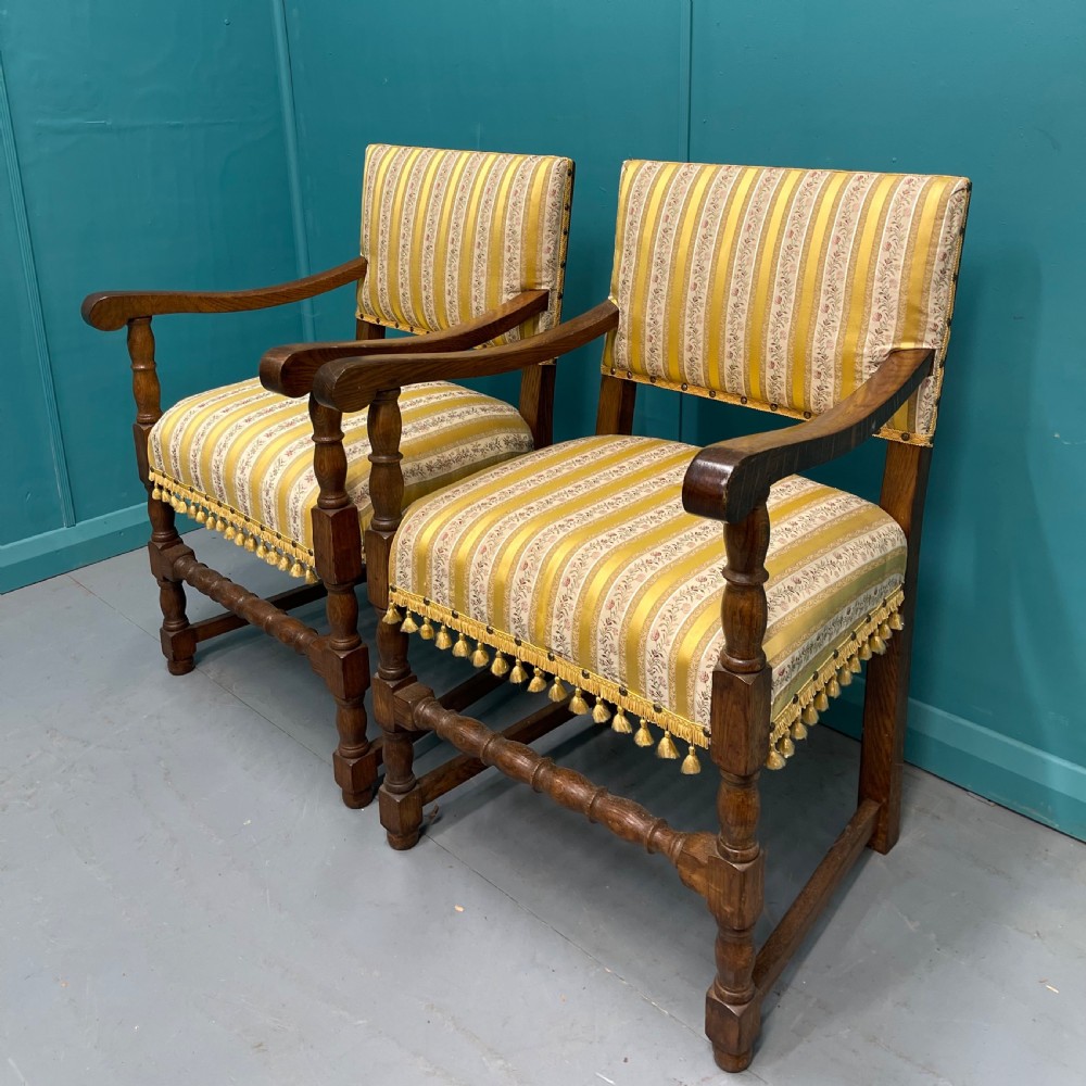 Pair of English oak hall armchairs View II