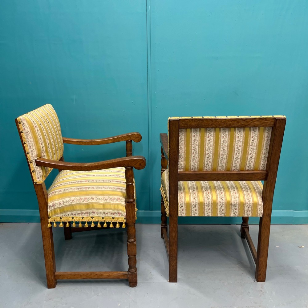 Pair of English oak hall armchairs View VI