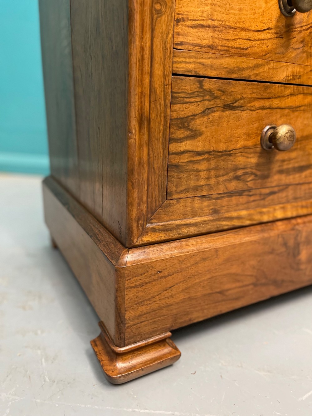 Figured walnut marble top commode  View V