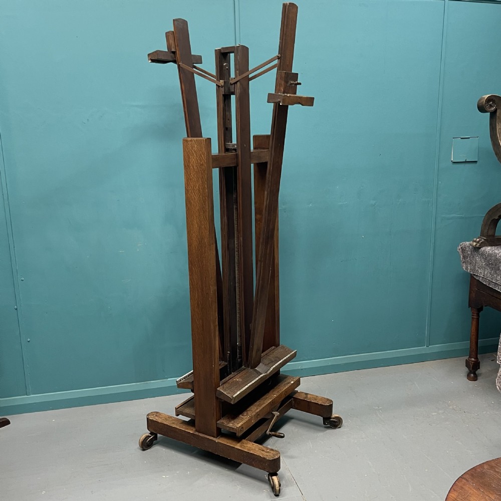 Double sided Paris made adjustable artists easel by Hostellet