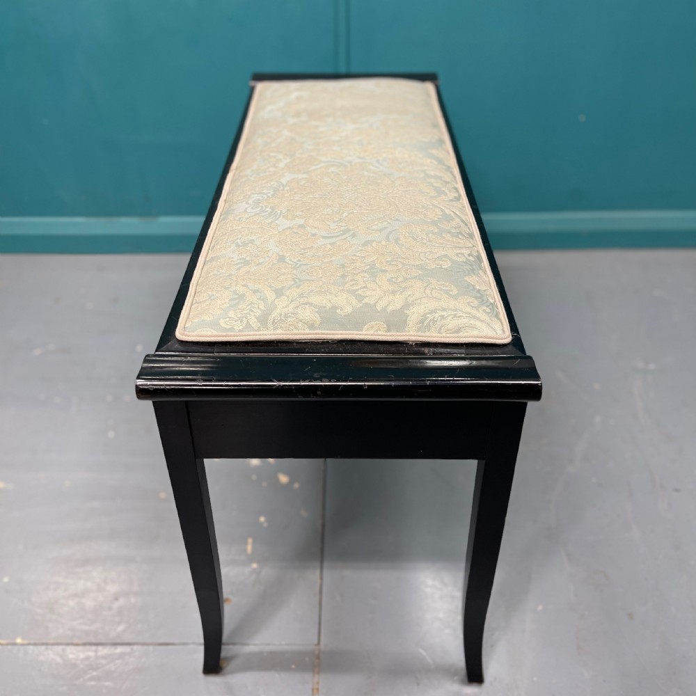 Black lacquered piano duet stool View VI