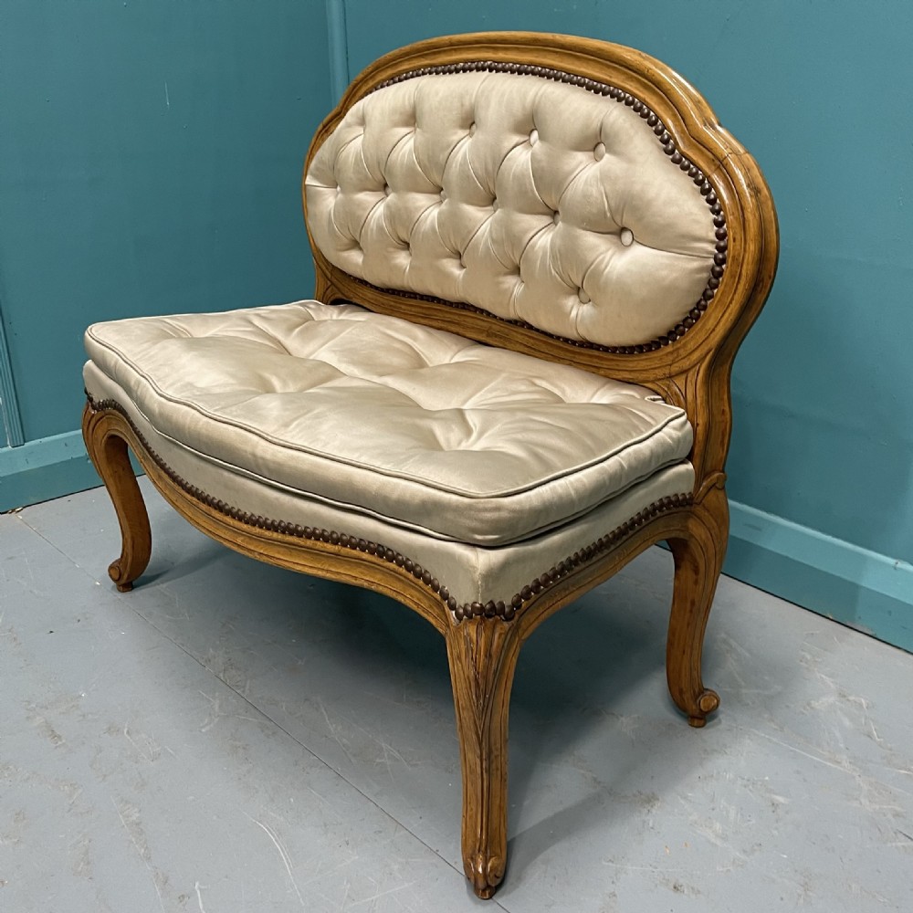 French buttoned “petit canape” window seat