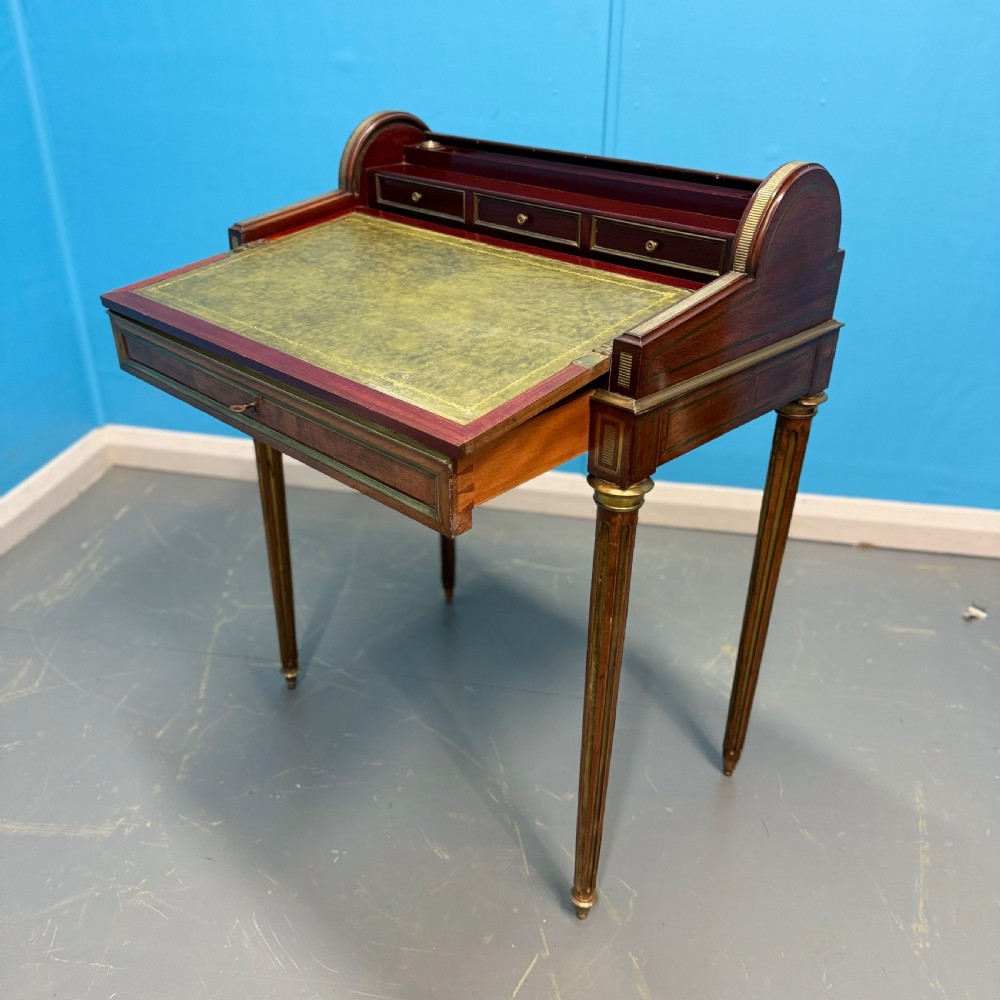 Tambour writing table by James Shoolbred of London View III