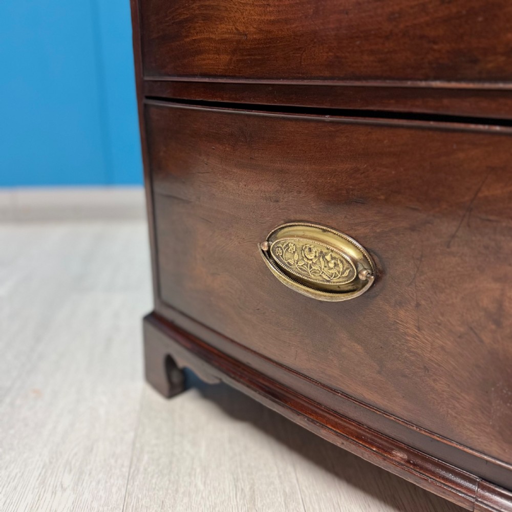 Georgian bow front chest of drawers  View VIII