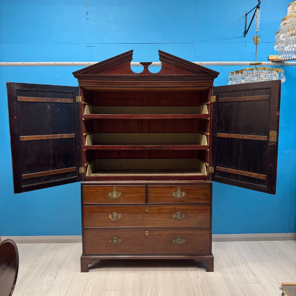 Late 18th century Georgian mahogany linen press View II