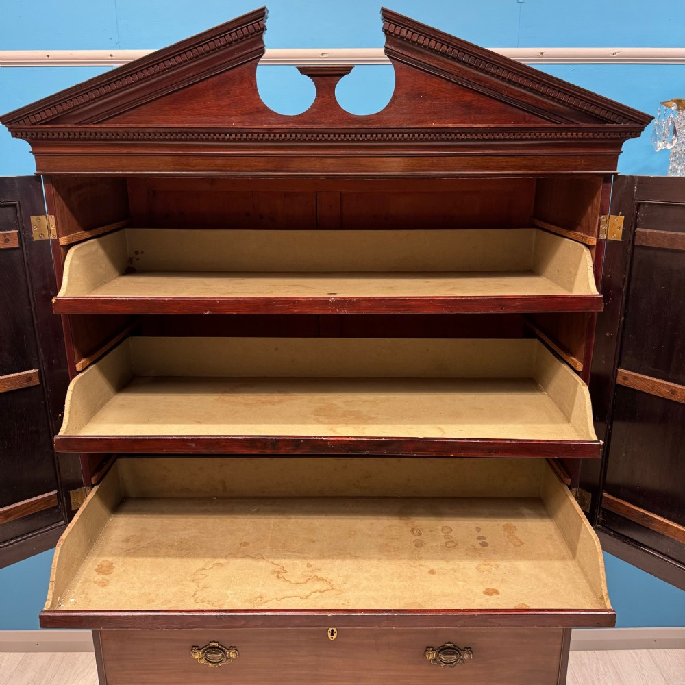 Late 18th century Georgian mahogany linen press View IV