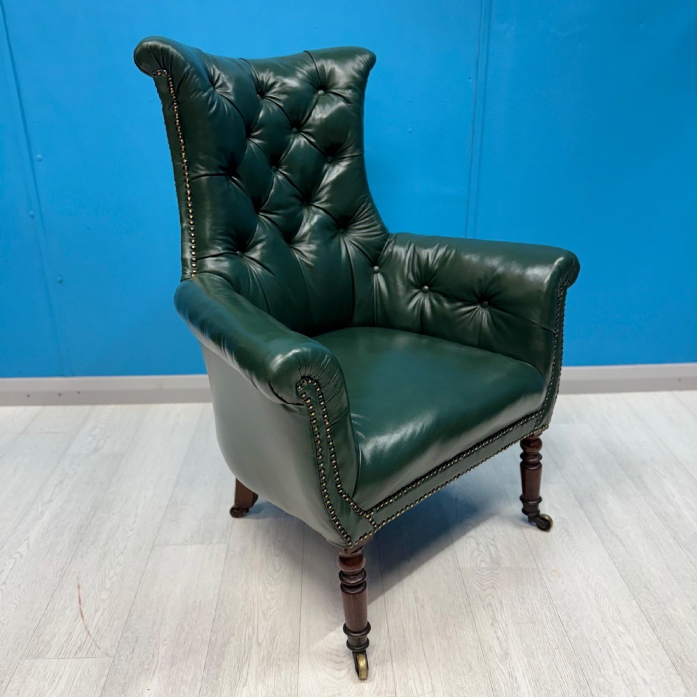 Regency buttoned leather armchair View II