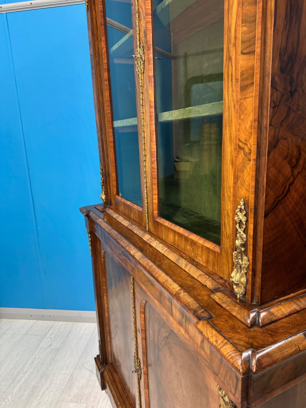 Outstanding quality walnut and brass mounted bookcase View V