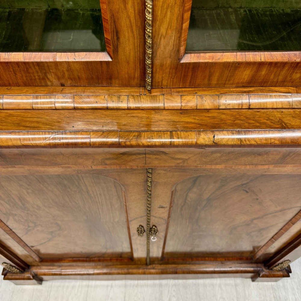 Outstanding quality walnut and brass mounted bookcase View XI