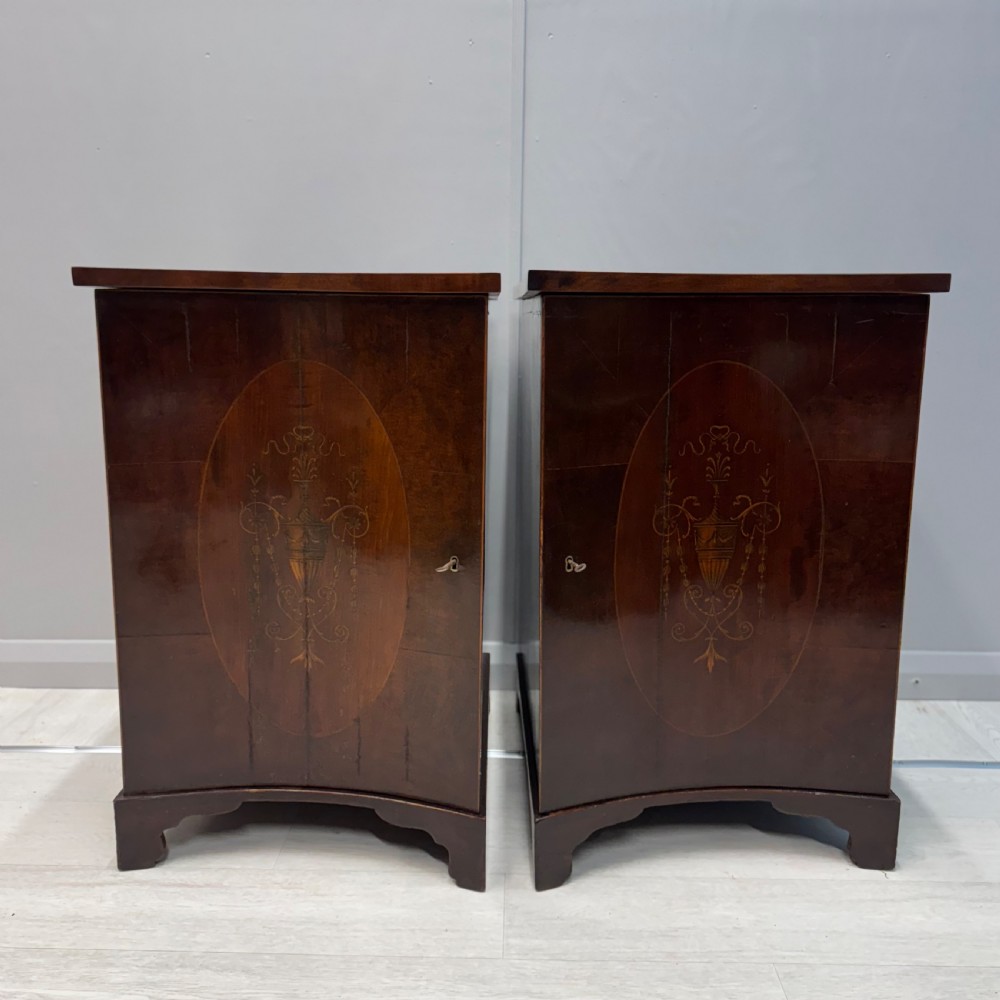 Pair of concave inlaid bedside cabinets View VI