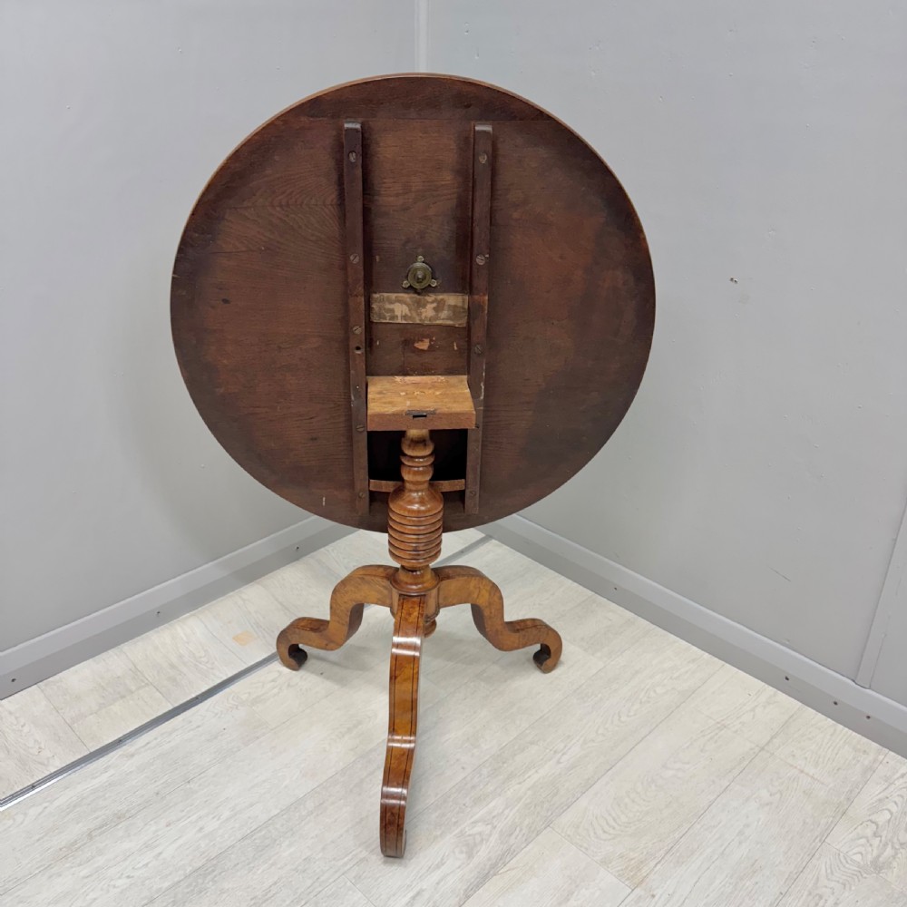 French Charles X burr elm gueridon centre table View VIII