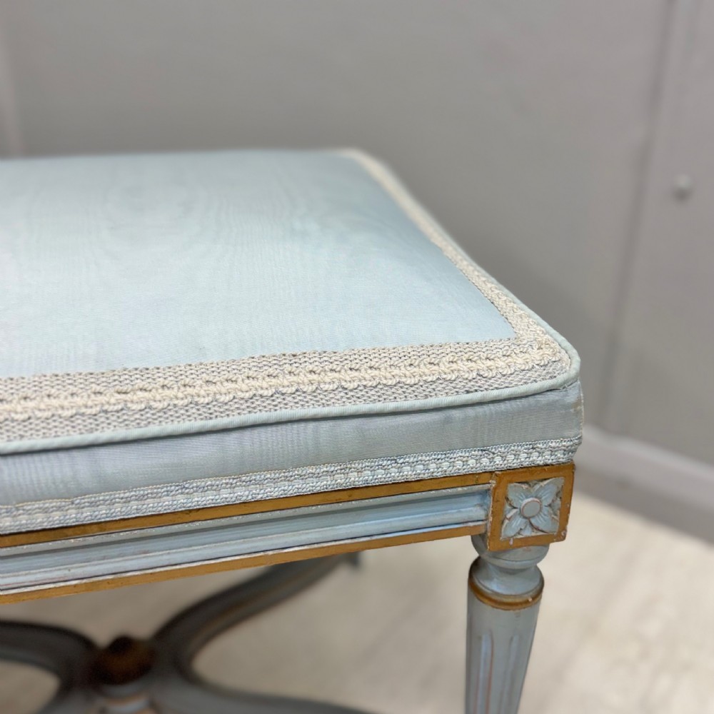 French Louis xvi style window seat in powder blue and gilt View IV