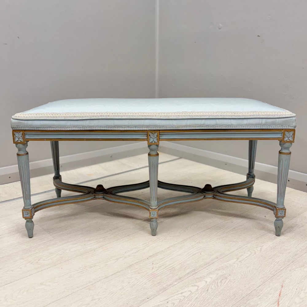 French Louis xvi style window seat in powder blue and gilt View VII