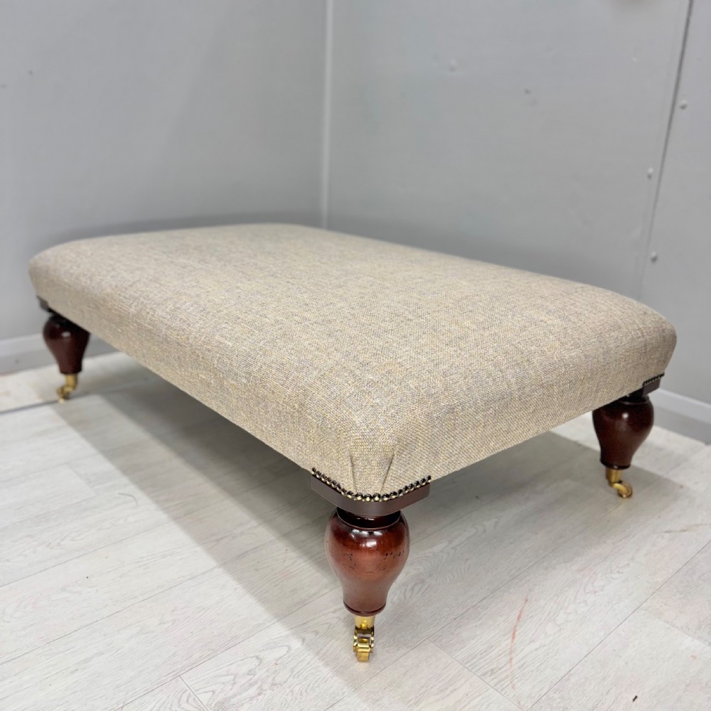 Large centre footstool in course linen View III
