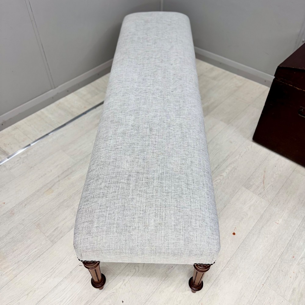 6 ft buttoned long stool on Regency legs View II