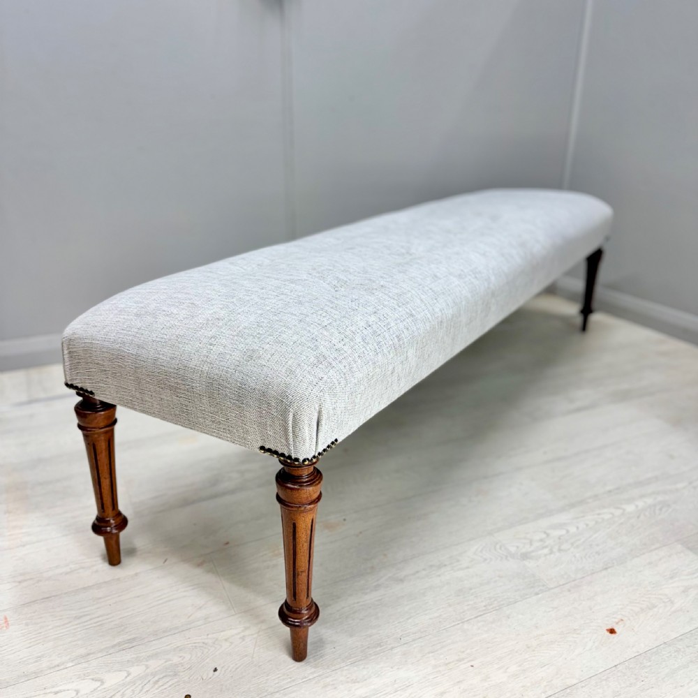 6 ft buttoned long stool on Regency legs View VII