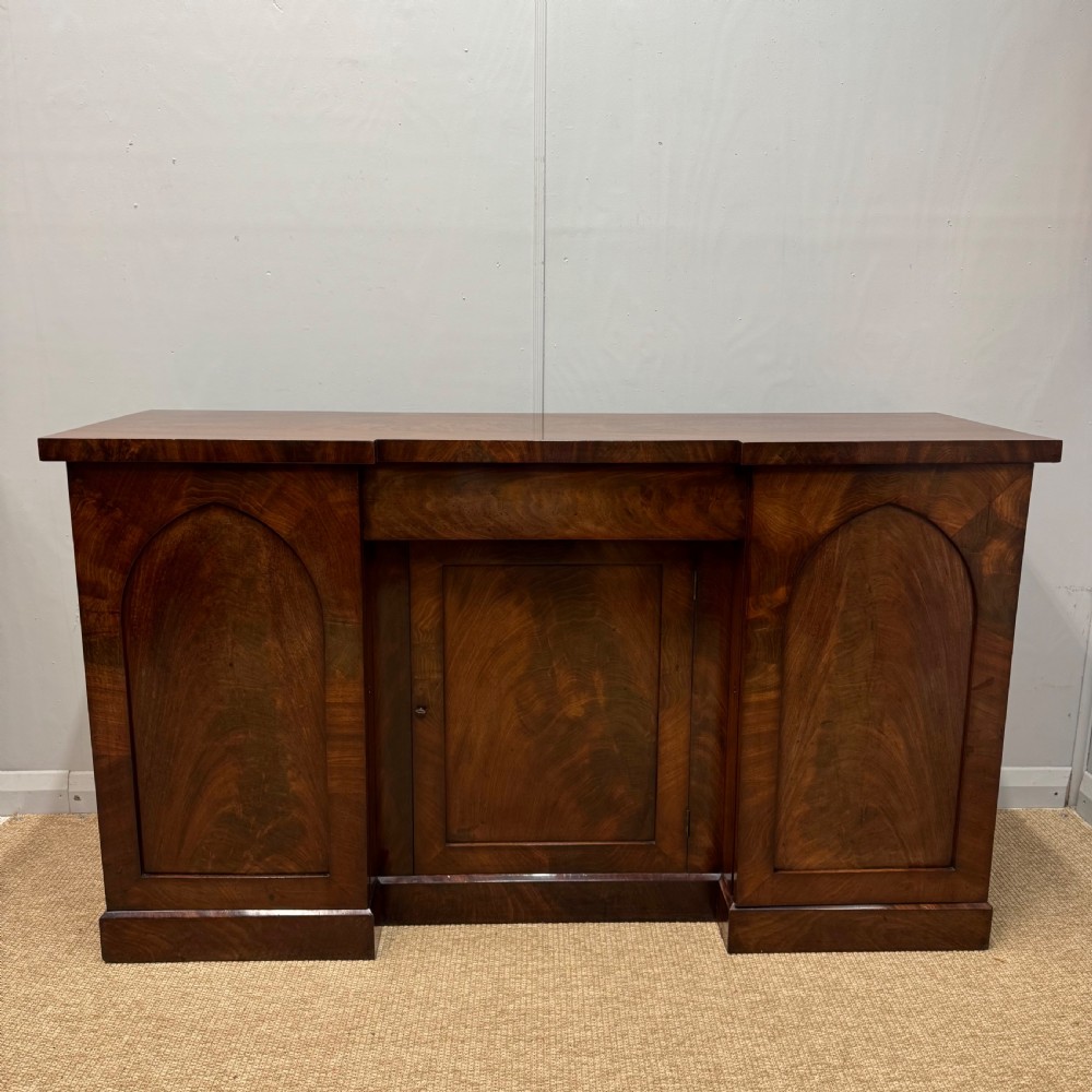 Mid size William IV breakfront sideboard View V