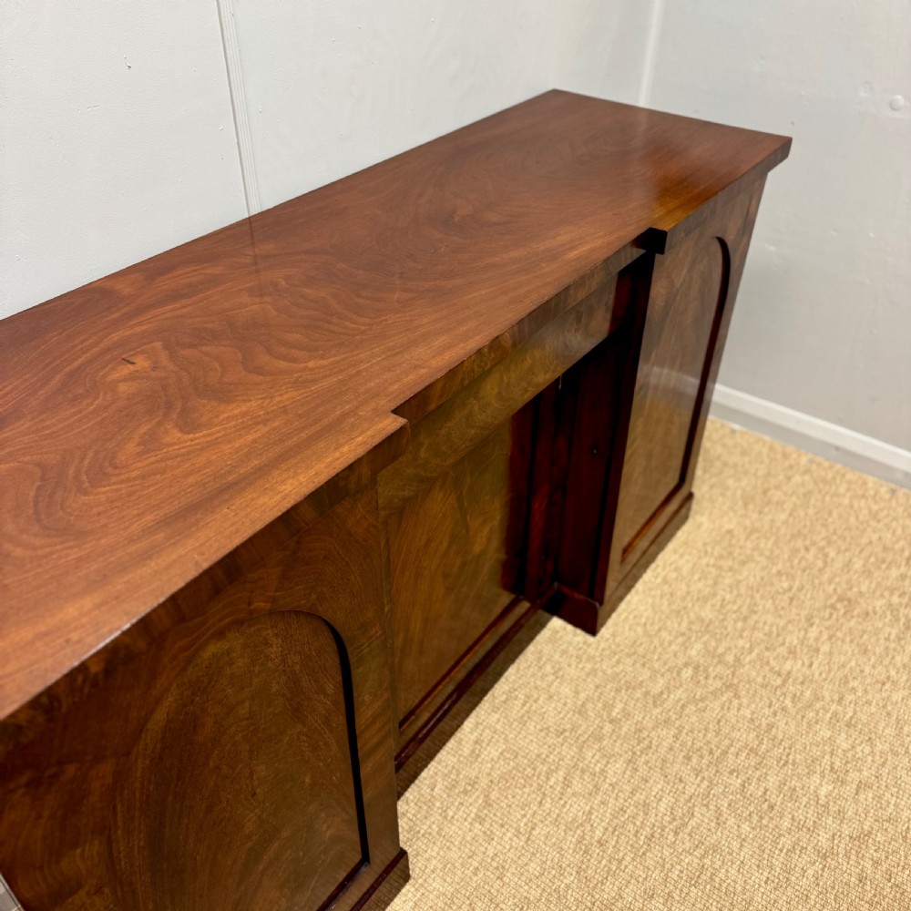 Mid size William IV breakfront sideboard View VI