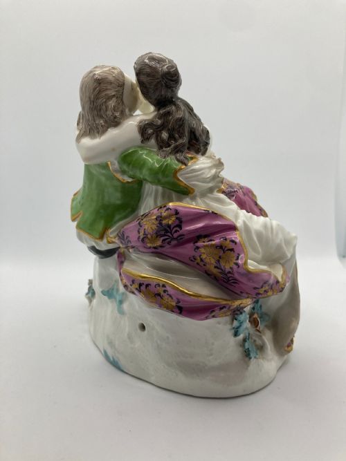 MEISSEN PORCELAIN FIGURINE 'PAIR OF LOVERS' MODEL NO 571 18TH CENTURY - ADDITIONAL PHOTO 6