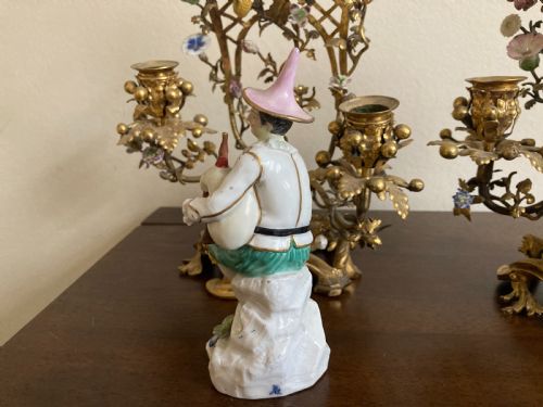 MEISSEN PAIR OF MUSICIANS SEATED IN ORMOLU CANDELABRA 18TH CENTURY - ADDITIONAL PHOTO 9