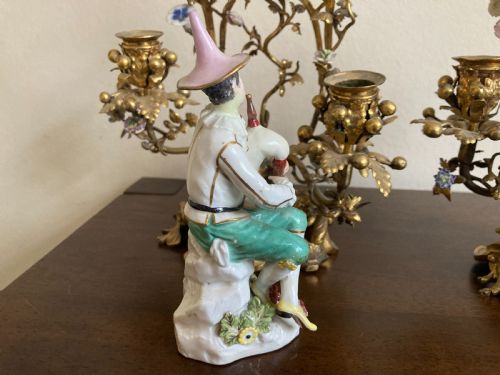 MEISSEN PAIR OF MUSICIANS SEATED IN ORMOLU CANDELABRA 18TH CENTURY - ADDITIONAL PHOTO 10