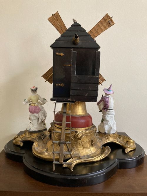 ORMOLU WINDMILL WITH MEISSEN HARLEQUIN AND COLUMBINE 18TH CENTURY - ADDITIONAL PHOTO 5