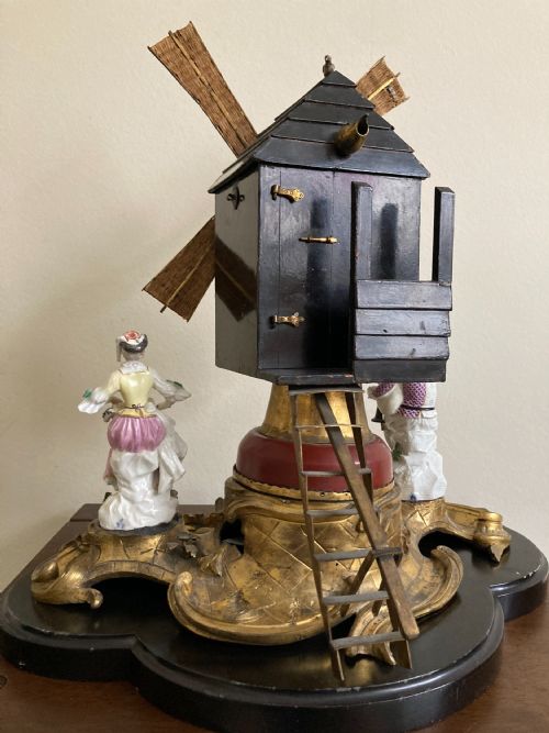 ORMOLU WINDMILL WITH MEISSEN HARLEQUIN AND COLUMBINE 18TH CENTURY - ADDITIONAL PHOTO 6