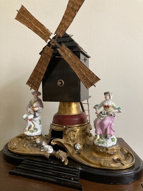 ORMOLU WINDMILL WITH MEISSEN HARLEQUIN AND COLUMBINE 18TH CENTURY - ADDITIONAL PHOTO 10