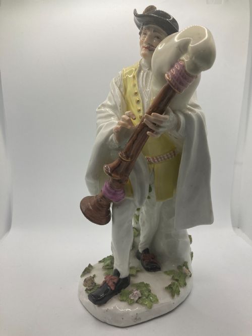 MEISSEN PORCELAIN FIGURE 'PIEDMONTESE BAGPIPER' 18TH CENTURY - ADDITIONAL PHOTO 7