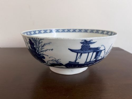 FIRST PERIOD WORCESTER PORCELAIN 'PRECIPICE' PUNCH BOWL - ADDITIONAL PHOTO 6