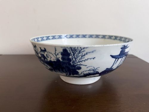 FIRST PERIOD WORCESTER PORCELAIN 'PRECIPICE' PUNCH BOWL - ADDITIONAL PHOTO 7