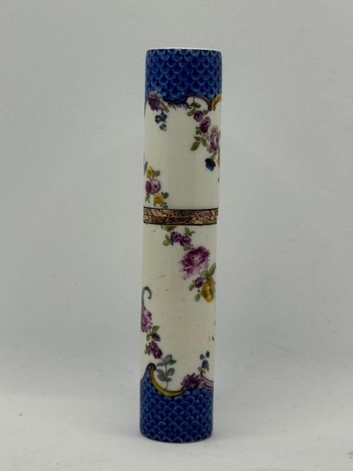 MEISSEN GILTMETAL MOUNTED ETUI BODKIN CASE CIRCA 1755 - ADDITIONAL PHOTO 1