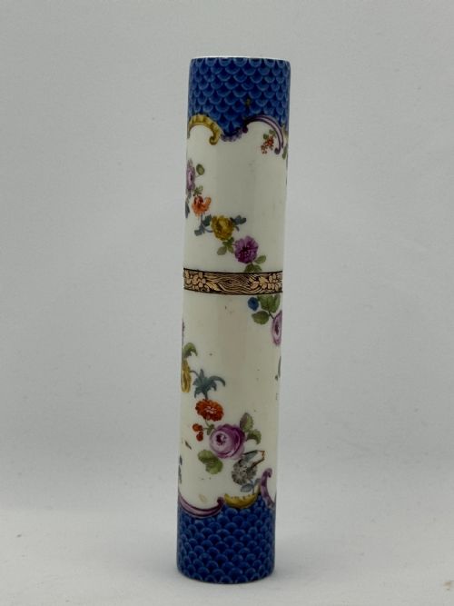 MEISSEN GILTMETAL MOUNTED ETUI BODKIN CASE CIRCA 1755 - ADDITIONAL PHOTO 4