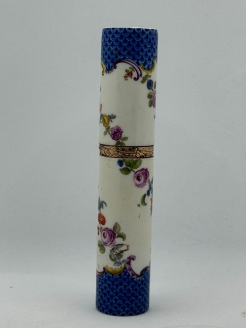 MEISSEN GILTMETAL MOUNTED ETUI BODKIN CASE CIRCA 1755 - ADDITIONAL PHOTO 5