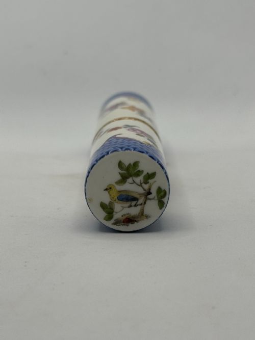 MEISSEN GILTMETAL MOUNTED ETUI BODKIN CASE CIRCA 1755 - ADDITIONAL PHOTO 8