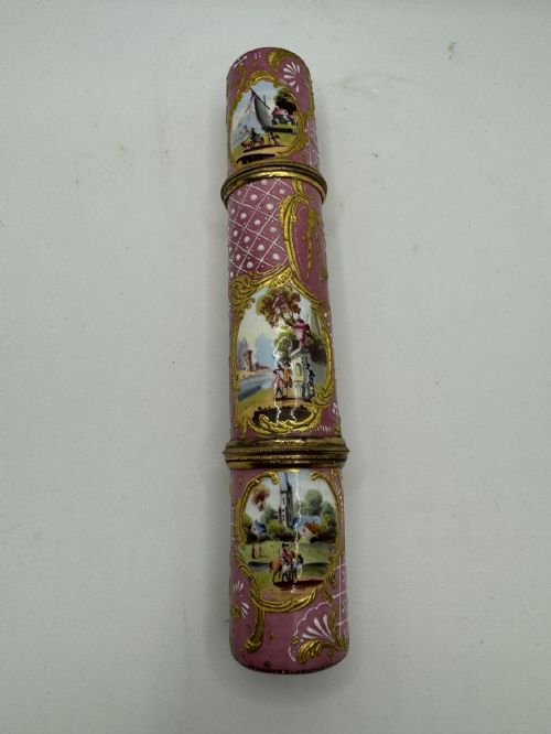 Bilston Staffordshire Enamel Cylindrical Etui / Bodkin Case, Circa 1765