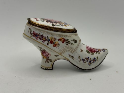 18th Century English Enamel Shoe Shape Bonbonniere