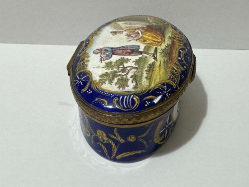 18TH CENTURY BILSTON ENAMEL OVAL PATCH SNUFF BOX CIRCA 1780 - ADDITIONAL PHOTO 3