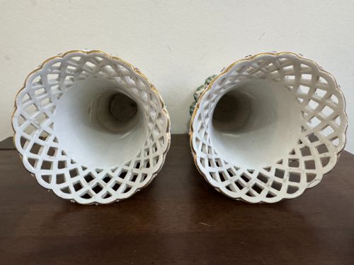 18TH CENTURY PAIR OF DERBY FRILL VASES - ADDITIONAL PHOTO 12