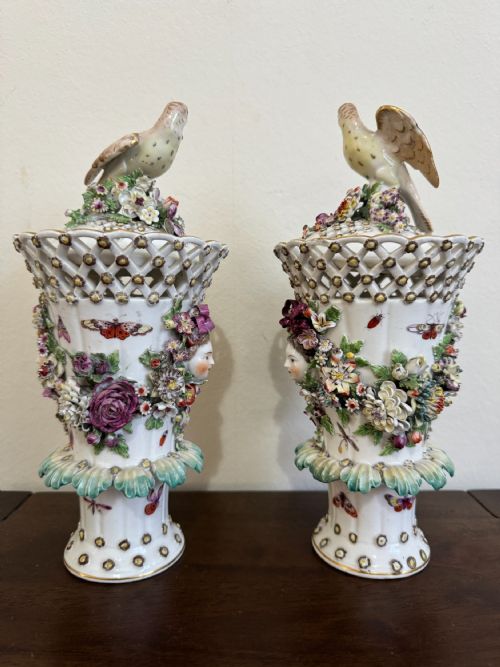 18TH CENTURY PAIR OF DERBY FRILL VASES - ADDITIONAL PHOTO 2